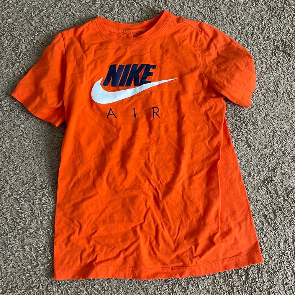 Great brand new nike shirt